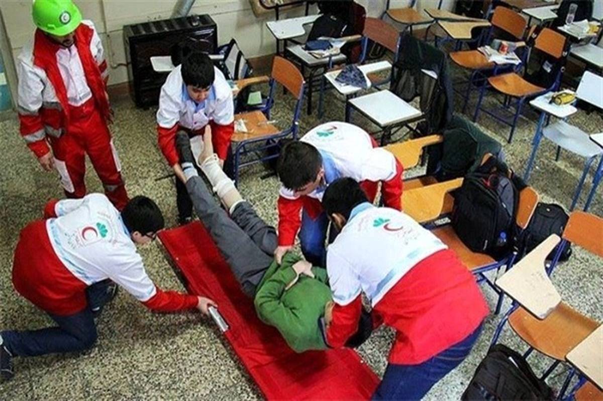 کانون‌های دانش‌آموزی هلال احمر گامی مؤثر در ترویج فرهنگ امداد و نجات است