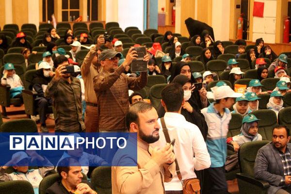 آیین تقدیر از برگزیدگان جشنواره سفیران سلامت استان قم