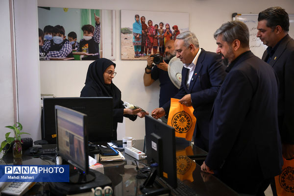 بازدید مدیرکل آموزش و پرورش شهرستان‌های استان تهران از خبرگزاری پانا در روز خبرنگار