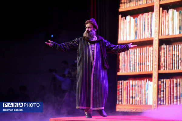 آیین تجلیل از افتخارآفرینان علمی ایران