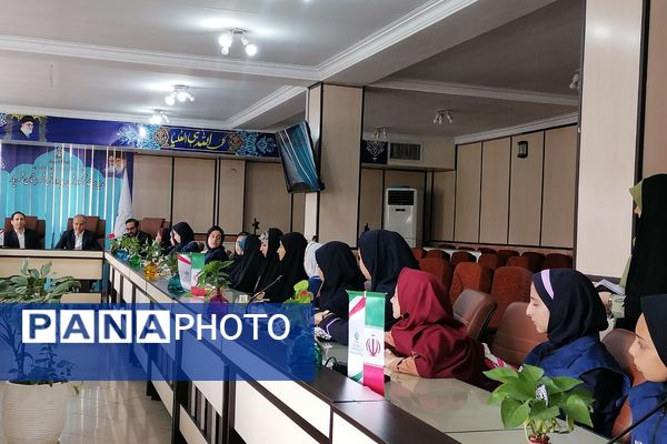 نشست فعالین پانا شهریار با مدیر جدید اداره آموزش و پرورش