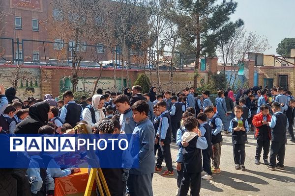 جشنواره «نوروز رنگارنگ» در دبستان شهید سلیمی جهرمی کهریزک