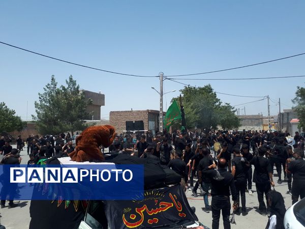 عاشورای حسینی در روستای بزنجرد 