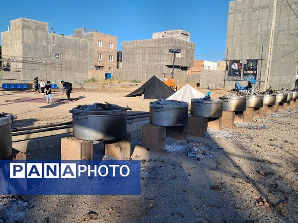 عاشورای حسینی در آشخانه و ۷۲ دیگ غذای نذری