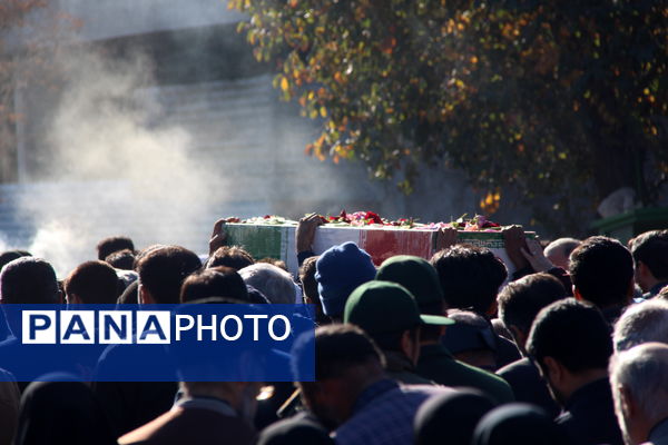 مراسم وداع با ۷ پیکر شهید گمنام هشت سال دفاع مقدس