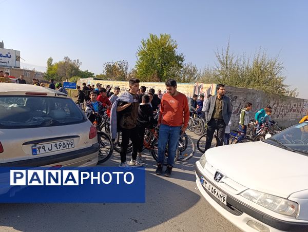 برگزاری همایش دوچرخه‌سواری در آشخانه به‌مناسبت روز دانش‌آموز 
