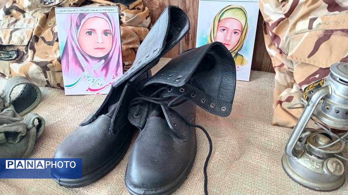بزرگداشت هفته دفاع مقدس در دبیرستان فرهنگیان