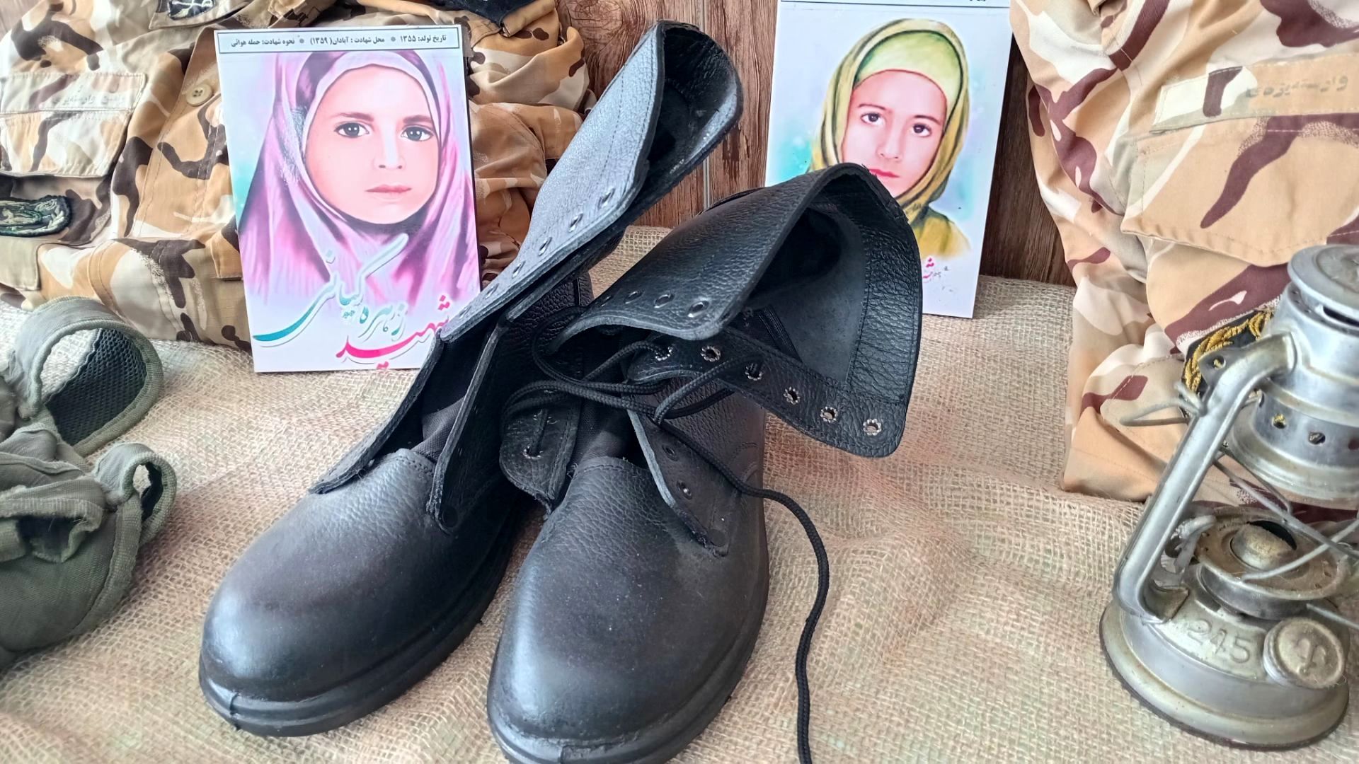 بزرگداشت هفته دفاع مقدس در دبیرستان فرهنگیان