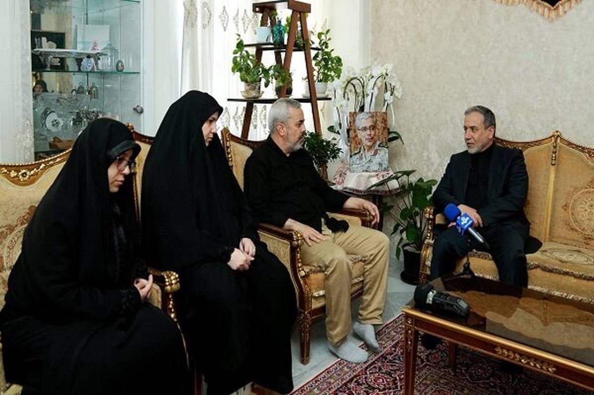 عراقچی: تصمیمات شهید باقری مبتنی بر عقل و علم بود