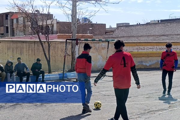 مسابقات درون مدرسه‌ای فوتسال در دبیرستان امام رضا (ع) نیشابور 