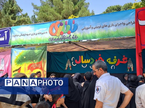 مواکب فرهنگی و پذیرایی در روز اربعین در امامزاده محروق و ابراهیم نیشابور 