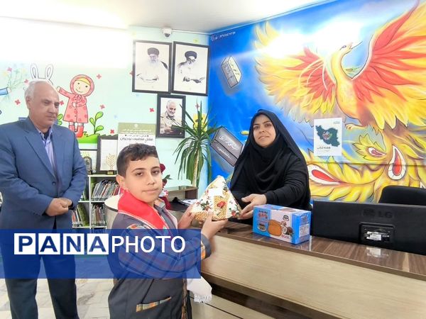 بازدید عوامل اجرایی دبستان شهید پسندیده از کتابخانه فدک فدافن