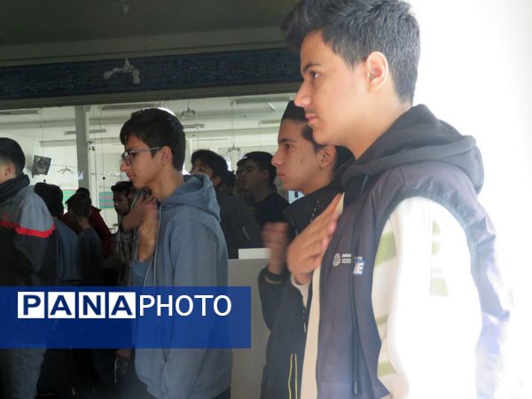 عزاداری شهادت حضرت فاطمه زهرا (س) و قرائت زیارت عاشورا در دبیرستان شاهد ابوذر غفاری 