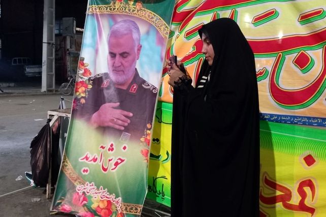 مهمانی ده کیلومتری غدیر در شهر بن 