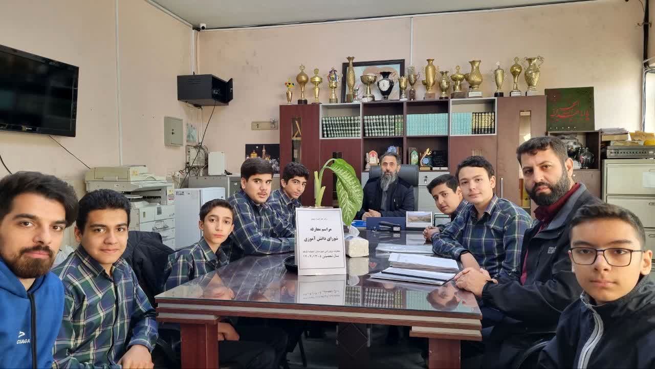 شورای دانش‌آموزی، تمرین مسئولیت‌پذیری و مشارکت اجتماعی است