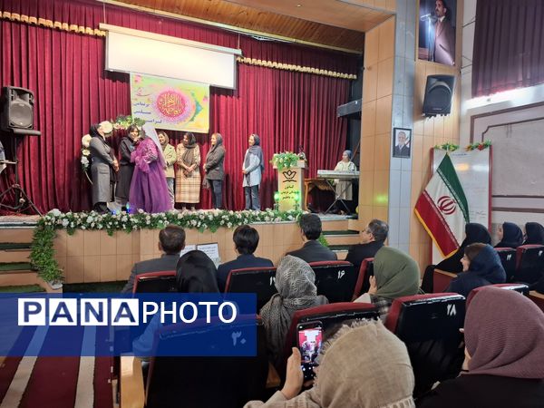 گرامیداشت روز مادر مدرسه دخترانه ۱۷ شهریور 