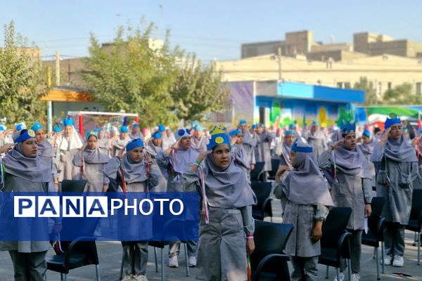 زنگ هفته سلامت روان در مدرسه کودک مسلمان قرچک به صدا در آمد