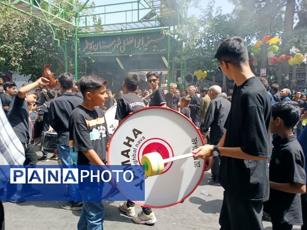 مراسم عزاداری عاشورای حسینی با حضور پرشور مردم و هیات‌های مذهبی شهرستان کاشمر 