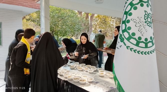 همنوایی دل‌های نوجوانان با نام فاطمه(س)؛ پیشتازان دانش‌آموزی پرچم عزای ام‌ابیها را برافراشتند