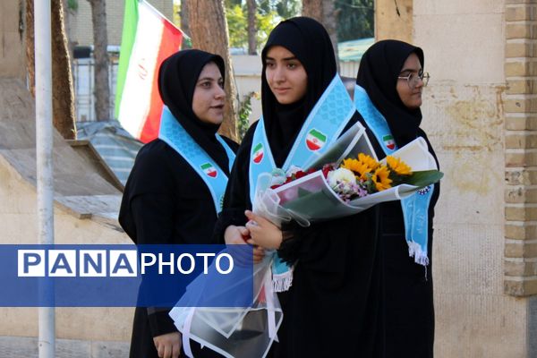 آغاز سفر وزیر میراثفرهنگی کشور به رباطکریم از امامزاده عمادالدین(ع)