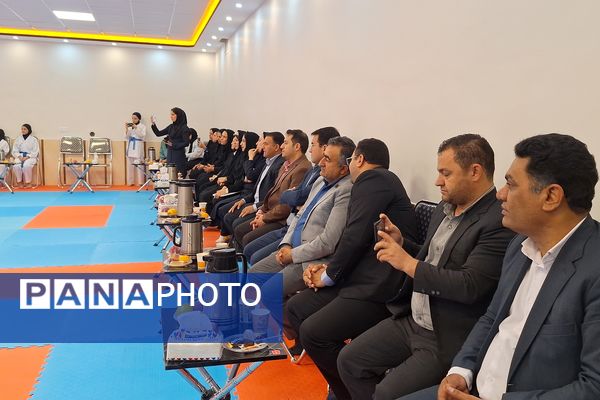 ایجاد انگیزه در دانش‌آموزان ورزشکار با سالن ورزشی مناسب