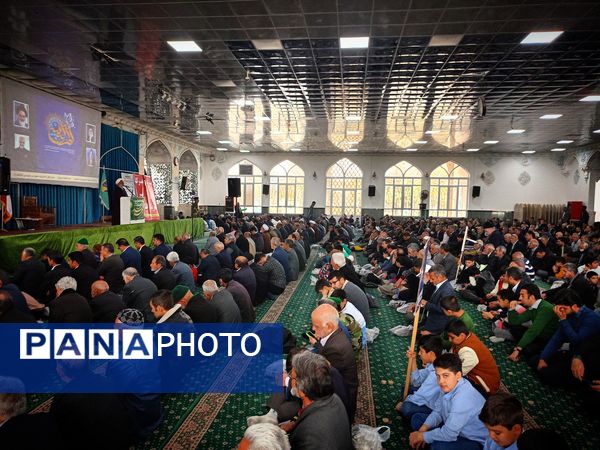 نماز عبادی سیاسی جمعه در کاشمر 