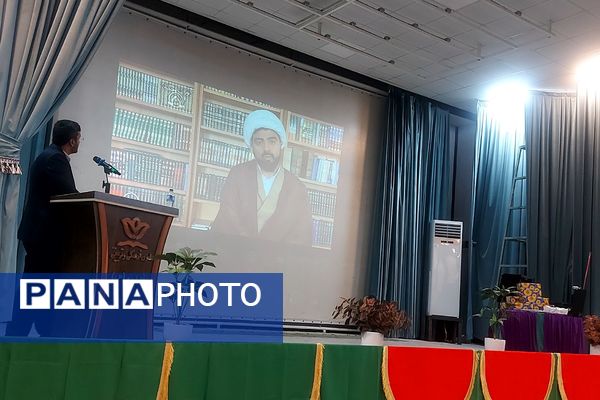 مراسم تجلیل از معاونین پرورشی، مربیان تربیتی و مشاورین مدارس منطقه کهریزک 