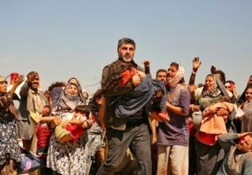 قصه بم روی پرده سینما می‌رود/ حامد زمانی برای «احمد» خواند