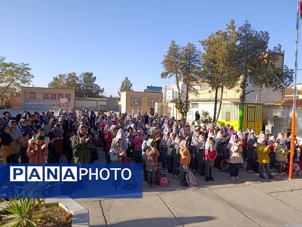 معرفی کاندیداهای شورای دانش آموزی در دبستان شهید ترابی 