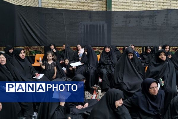 فرهنگیان آموزش و پرورش ناحیه سه در سوگ امام هشتم