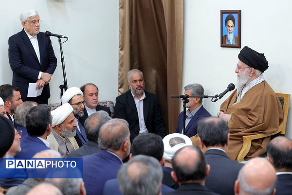دیدار جمعی از مسئولان ارشد سه قوه با رهبر انقلاب