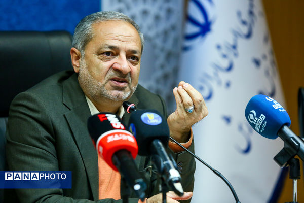 نشست صمیمانه وزیر آموزش و پرورش با مدیران مدارس