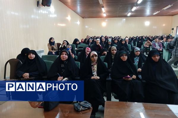 هوش مصنوعی می‌تواند آینده تولید محتوا و اعتماد عمومی به رسانه‌ها را متحول کند