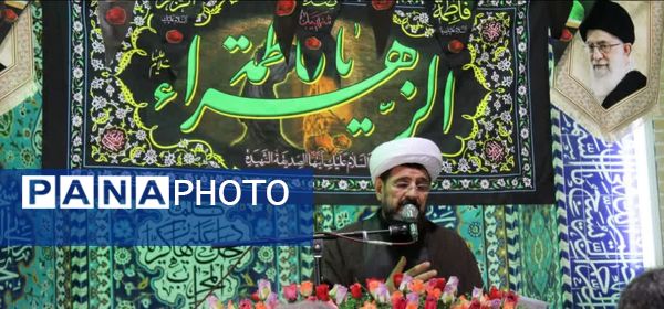 تجلی پیوند مدرسه و مسجد در خاتم