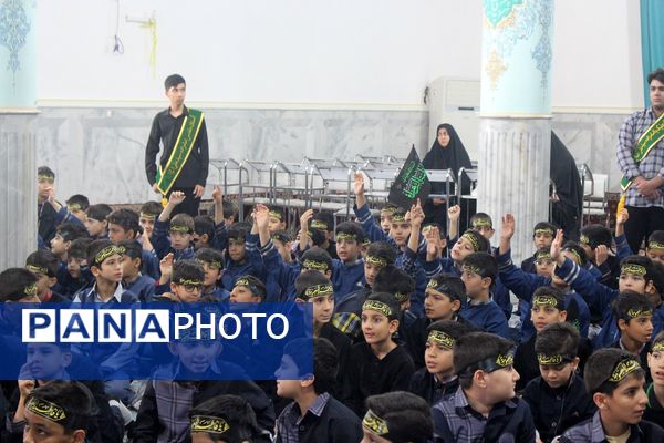 عزاداری دانشآموزان قم در آستان مقدس امامزاده سیدعلی(ع)