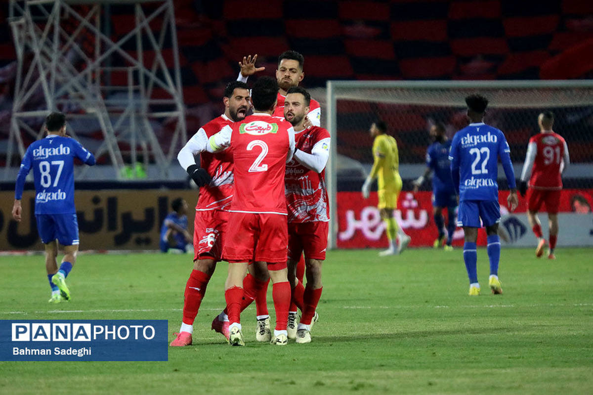 عالیشاه در لیست خروج پرسپولیس؛ خانه تکانی در باشگاه استقلال