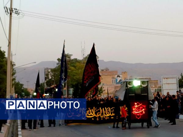 عزاداری جوانان در روز  رحلت نبی اکرم اسلام و امام حسن مجتبی (ع)