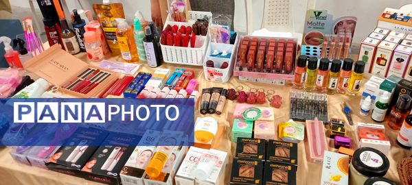 نمایشگاه انجمن خیریه ام اس در مجتمع طلای سفید بجنورد