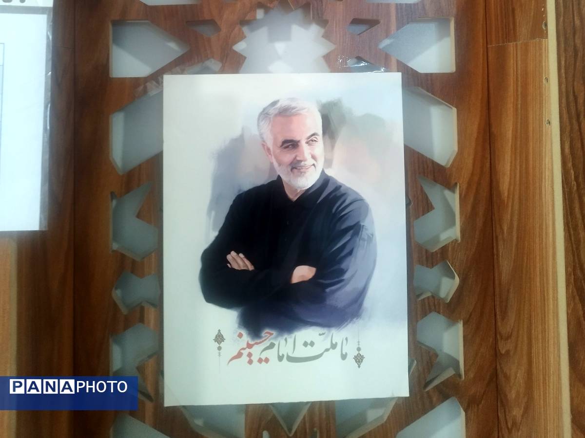 گرامیداشت هفته بصیرت و حماسه نهم دیماه در دبیرستان شاهد تکتم