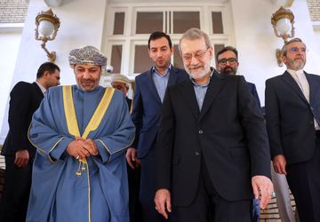 وزیر کشور عمان با لاریجانی دیدار کرد
