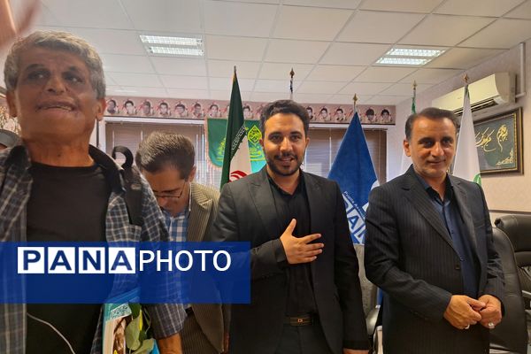 جلسه هم اندیشی و تجلیل از خبرنگاران پانا در شیراز 
