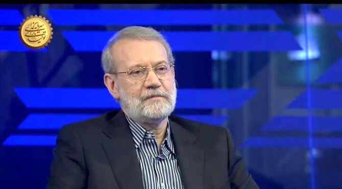 لاریجانی: تهدید کردند در ۱۲ ساعت کشور را ترک کنم
