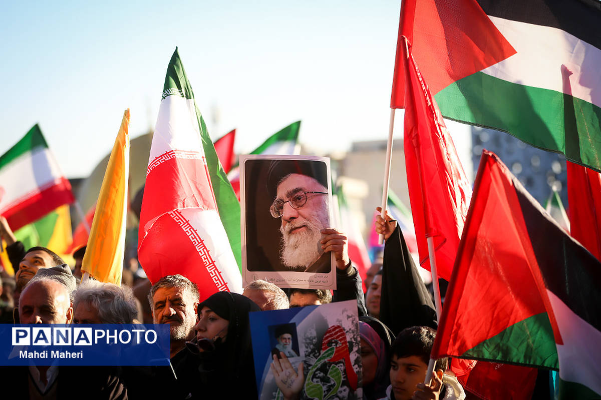 حضور گسترده مردم تهران در مراسم بزرگداشت یوم الله ۹ دی