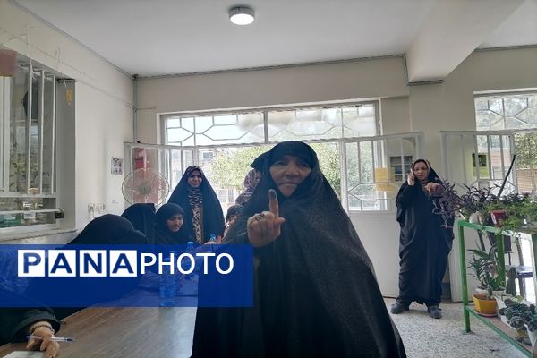 مردم ایران کار ناتمام ۸ تیر را پرشورتر تمام کردند