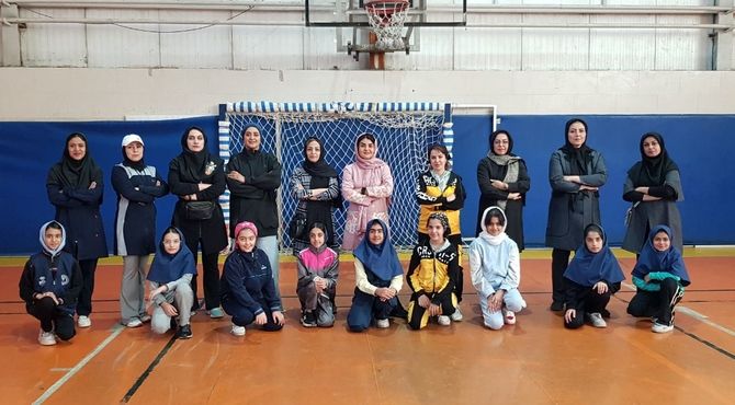 مسابقه مادر و دختر توسط دبستان آرمینه مصلی‌نژاد