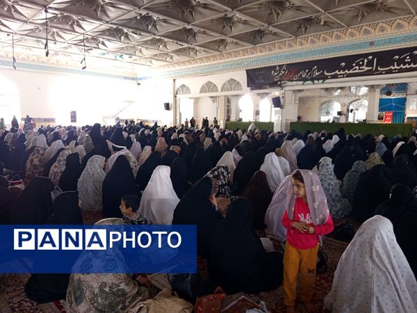 نماز جمعه در شهرستان کاشمر 