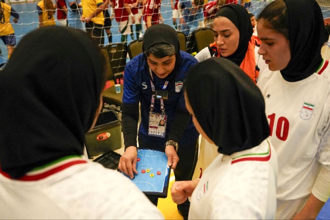 اولین پیروزی تیم ملی فوتسال دانش‌آموزی دختران ایران مقابل بلژیک