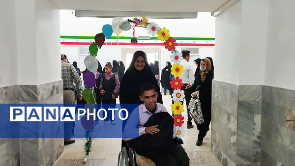 آعاز ماه مهر در پیش دبستانی و دبستان و دبیرستان پیش حرفه‌ای و هنرستان کاردانش خاص ولایت شهرستان فریمان