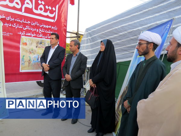 بازدید مدیرکل آموزش پرورش استان خراسان شمالی از غرفه‌های غدیرخم در بجنورد