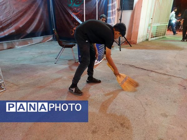 برپایی موکب پذیرایی آموزش و پرورش ناحیه 2 از زائران پیاده رضوی